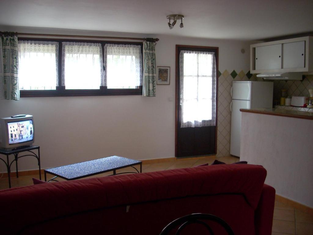 Appartement 239 Les Salicornes Arles Exteriör bild